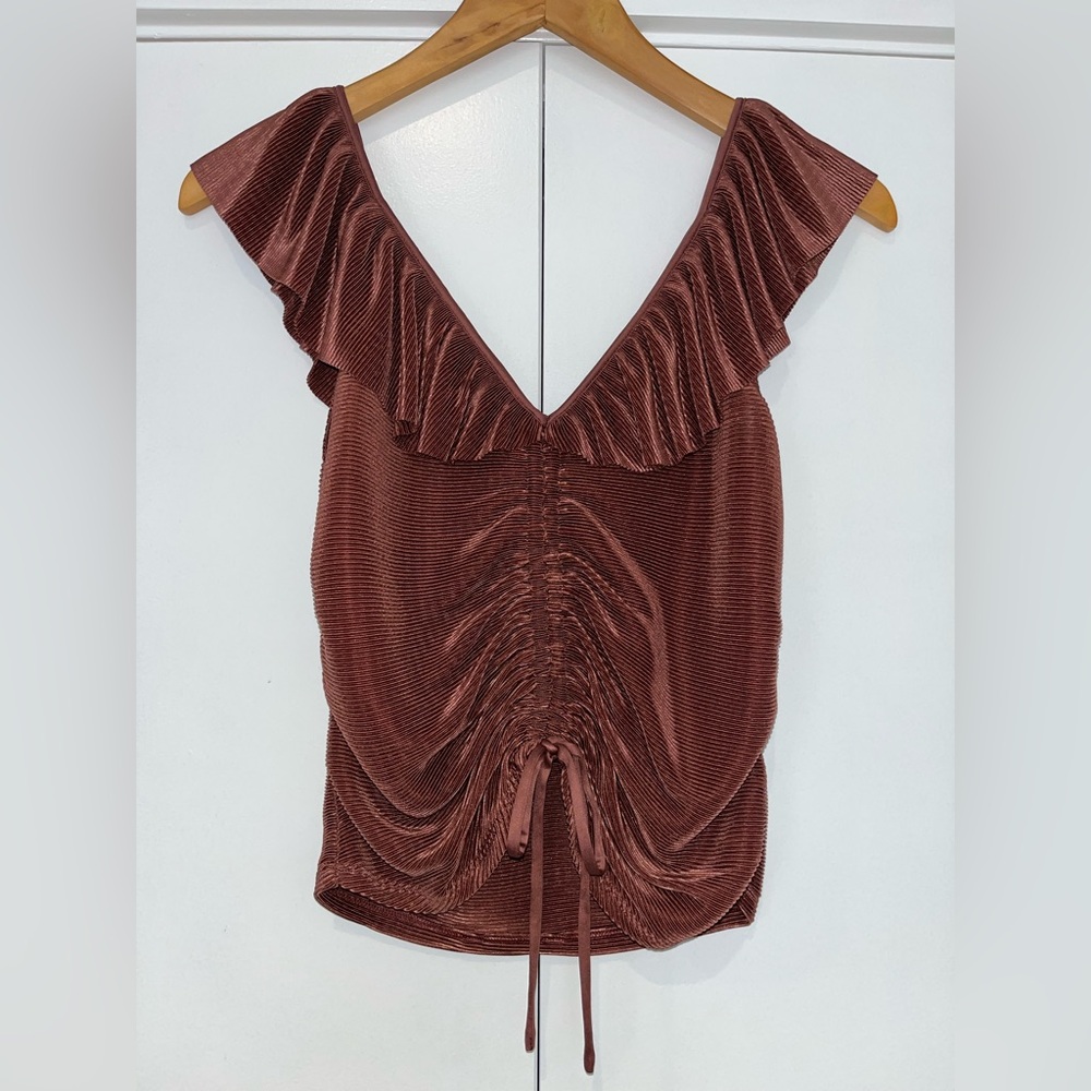 Express Ruffle Top - Picture 2 of 5